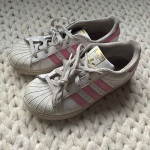 Girls Adidas Court Shoes pink stripe size 1.5Y